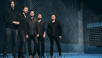 LR1210_SL_Universal_SnowPatrol_01-009_F4